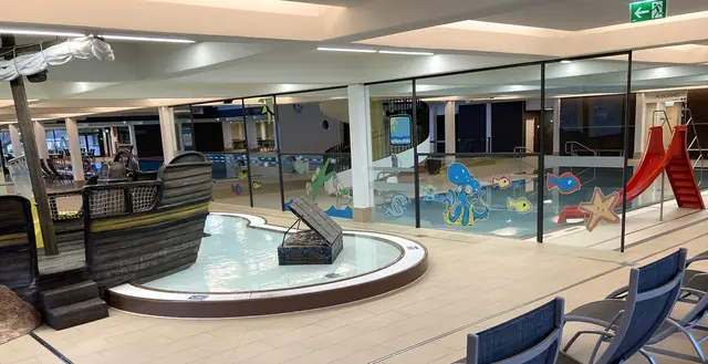 Besonders in der kalten Zeit des Jahres laden Hallenbad und Sauna zum Besuch | Foto: Stadt Braunau/Blum