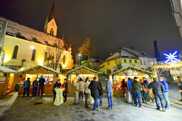 Neben einem Rahmenprogramm werden wieder einige regionale Köstlichkeiten und Produkte angeboten. | Foto: Privat