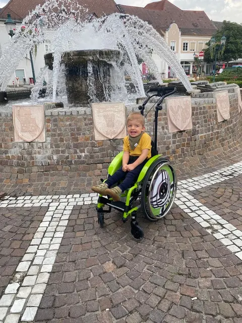 Antonius wünscht sich ein Motomed – Punschen für den guten Zweck. | Foto: Verein Moritz