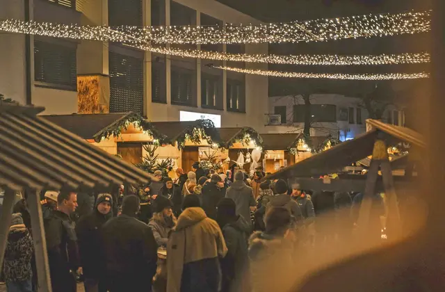 Christkindlmarkt am Rathausplatz, Saalfelden | Foto: Michael Geißler