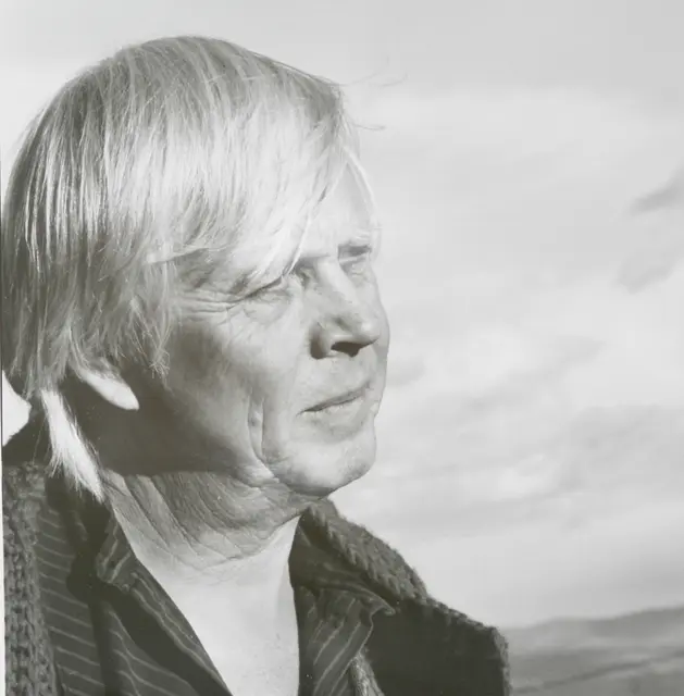 Die „Arbeiten aus Gordes" - damit Mosnys Hauptwerk - stehen im Mittelpunkt der Ausstellung.  | Foto: Gonn Mosny Estate