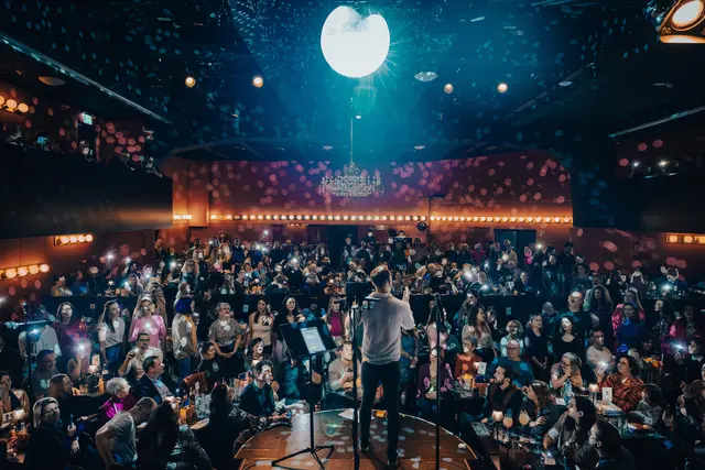 Ohrwurm-Garantie: Der Popchor Wien und der Beat Poetry Club verpassen bekannten Weihnachtsmelodien einen neuen Schliff. | Foto: Manzano Images