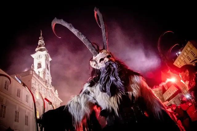 Perchtenläufe gehören in Steyr zum Adventprogramm. | Foto: Hannes Ecker