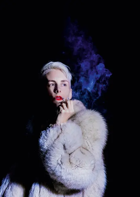 Wir freuen uns sehr darüber und wollen es am liebsten in die ganze Welt hinausschreien!
Lisa Eckhart kommt in die Steiermark und gibt ganz spontan 2 zusätzliche Vorstellungen ihres aktuellen Programm`s „Ich war einmal wer“ | Foto: ©Jens Doerre