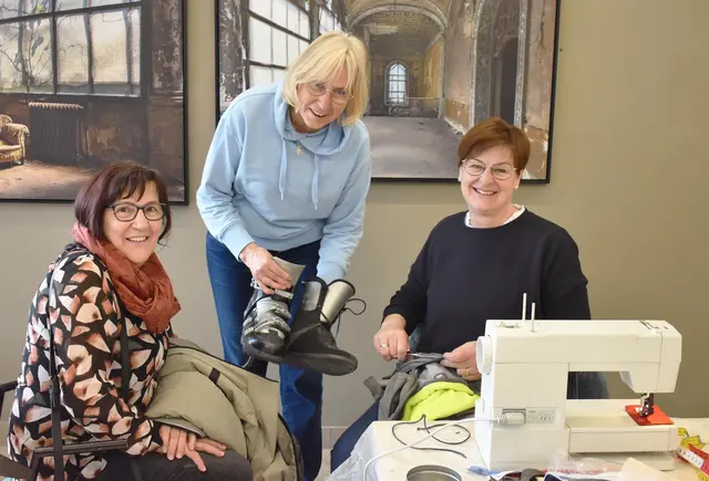 Immer mehr Menschen kommen in die ReparaturCafes, da die Wertschätzung von Gegenständen zunimmt. | Foto: ReparaturCafe