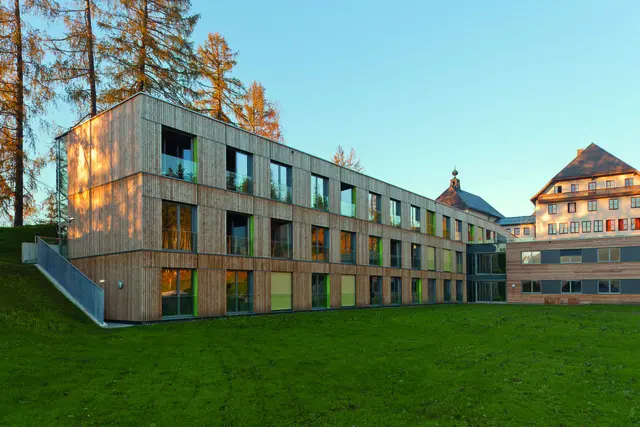 Der Abschlussball der LFS Tamsweg (am Bild) findet in der WM-Halle Murau statt. | Foto: (c) Andrew Phelps
