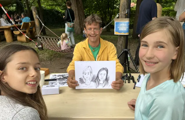 Erbse wird am 9. Mai von 09:00h bis 19:00h Karikaturen anfertigen.  | Foto: Hauser