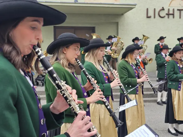 Die Stadtmusikkapelle Landeck feiert musikalisch den Staatsfeiertag. | Foto: Thomas Sprenger