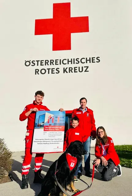 Ein Blick hinter die Kulissen des Roten Kreuzes mit Einsatzfahrzeugen und Mitmachstationen. Ein informativer Tag für die ganze Familie mit Programm für Groß und Klein | Foto: Rotes Kreuz St.Pölten 