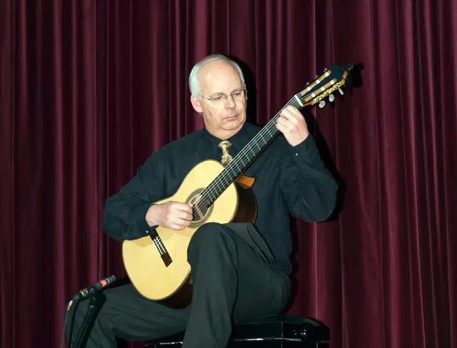 Die Pfarrkirche Wolfsberg im Schwarzautal und die Kapuzinerkirche Leibnitz laden zum Gitarrenkonzert von Karl Fauland. | Foto: Karl Fauland