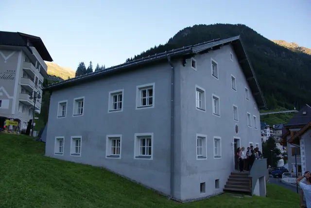 Im Alten Widum in Ischgl findet eine Lesung der besonderen Art statt. | Foto: Kolp