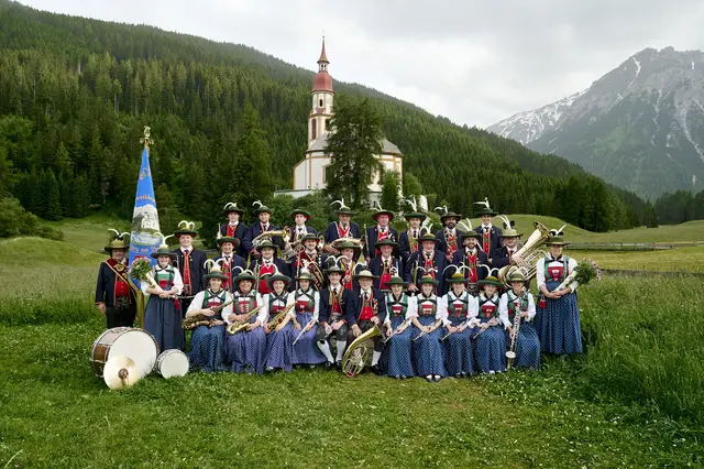 Die Musikkapelle Obernberg in Tracht