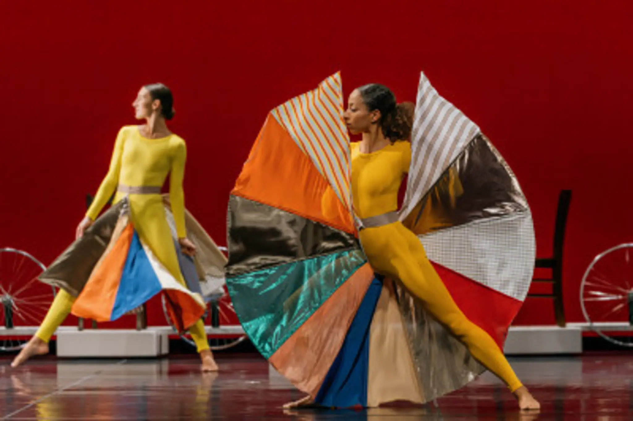 ImPulsTanz: Trisha Brown Dance Company with Merce Cunningham Trust – Dancing with Bob: Rauschenberg, Brown & Cunningham Onstage