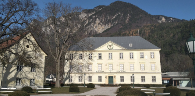 Schloss und Schlossplatz | Foto: Herbert Ziss