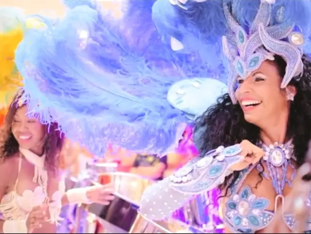 Zu einem sommerlichen Abend mit viel Good Vibrations gehört auch brasilianischer Samba. | Foto: GHiii.com