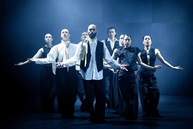 Das Stück basiert auf dem Drama "Les Jeux sont faits" von Jean-Paul Sartre und wird von TANZ LINZ präsentiert.  | Foto: Tom Mesic