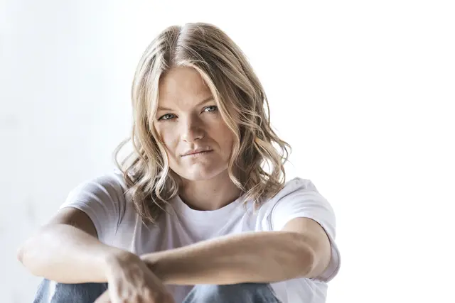 Amadeus-Preisträgerin Caro Fux eröffnet mit Hits wie „Aff im Kopf“ die Sommerbühne Zwettl am 15. Juli. | Foto:  Nicole Seiser