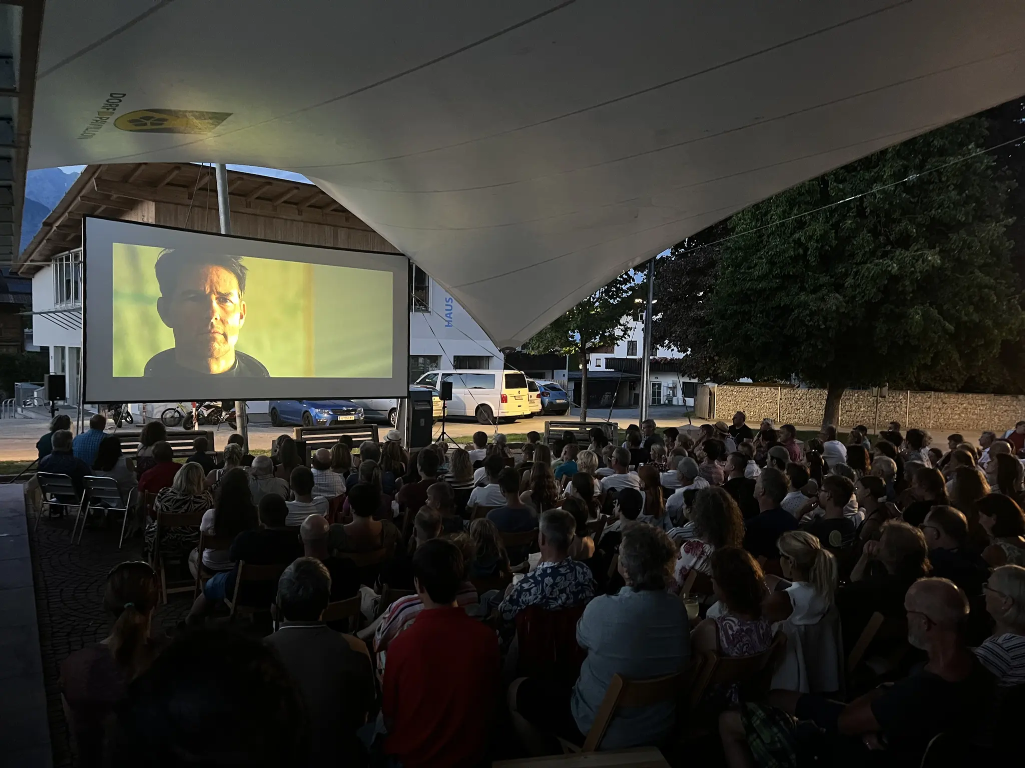 Open Air Cinema in Axams: Cult Film Under the Stars