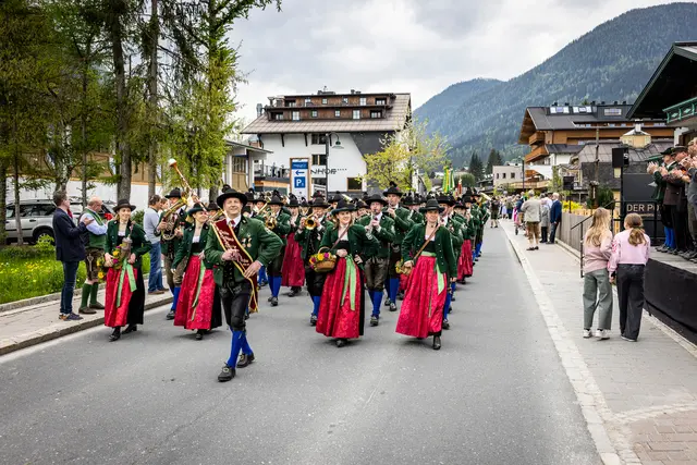 Die Flachauer Trachtenmusikkapelle in Aktion. | Foto: Christian Fischbacher, cfmedia Flachau.