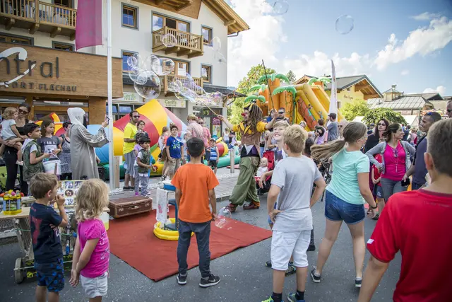 Flachau - Straßenfest (Archiv) | Foto: Flachau Tourismus | Fischbacher Photography