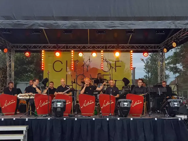 "Melodia" ist in der Region zum Kultorchester geworden. In der neuen Formation wird neben der Pflege der Tradition aber auch das Repertoire stimmig mit Rock- und Pop-Klassikern erweitert.
 | Foto: Peter Donauer