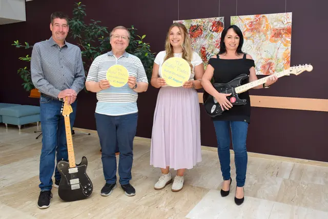 Kulturstadtrat Stefan Jandl, Musikschuldirektor Markus Baumann, Lena Sonnleitner (Musikschule), Referatsleiterin Marion Teichmann | Foto: Stadt Amstetten