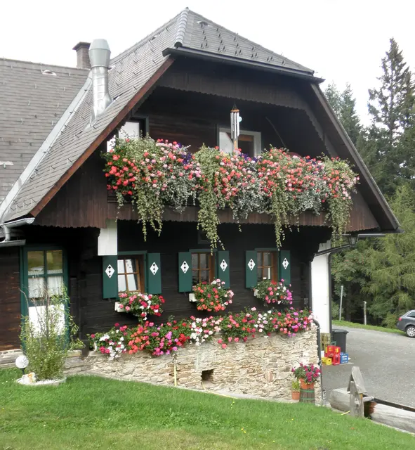 Der Almkirtag findet beim Absetzwirt am Rosenkogel statt!