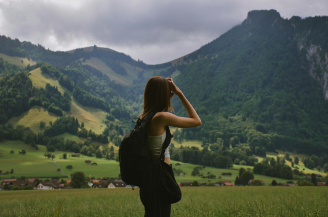 Beim Wandertag der NÖ Senioren Ortsgruppe Asperhofen stehen Bewegung, Natur und gemeinsames Erleben im Mittelpunkt. | Foto: Symbolbild: Apollonia/Pexels