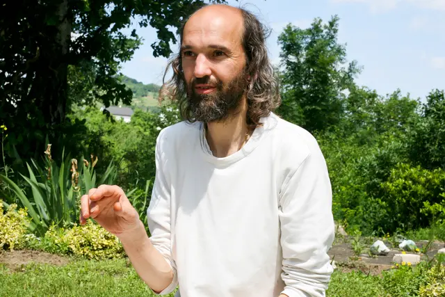 Ausbildungsleiter Fabian Scharsach | Foto: Yoga-Akademie Austria