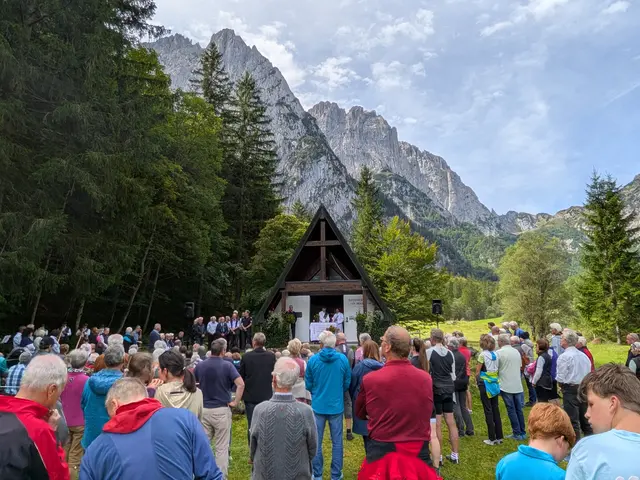 Bei der Bergwachtkapelle im Kaiserbachtal (Gemeinde Kirchdorf) findet am 6. September um 12 Uhr die Gedenkfeier für alle Bergtoten im Wilden Kaiser statt  | Foto: Sigi Baumann