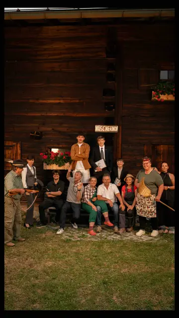 Die Theatergruppe Steeg freut sich auf einen unterhaltsamen Abend mit zahlreichen Besucher:innen. | Foto: Theatergruppe Steeg