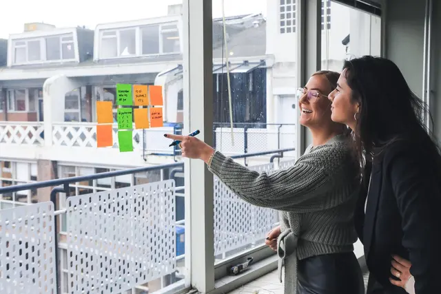Das Netzwerk WeitSichtFrau mit Sitz in Hopfgarten lädt am 27. August 2026 zum kostenlosen Inspirationsabend „Frauen in der Unternehmensnachfolge - zwischen Neustart, Herausforderung und Chance“ nach Wörgl ein.  | Foto: magnetme auf Pixabay (Symbolfoto)