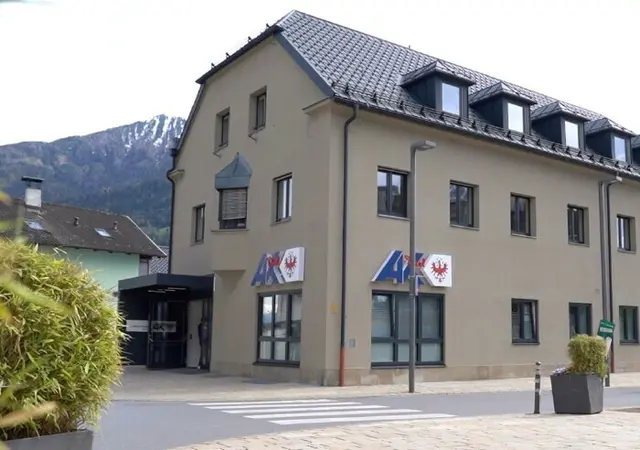 Hilfe in schwierigen Zeiten: Die Experten des AK Unterstützungsfonds beraten am 1. September in Telfs und unterstützen AK Mitglieder rasch und unbürokratisch. | Foto: AK Tirol