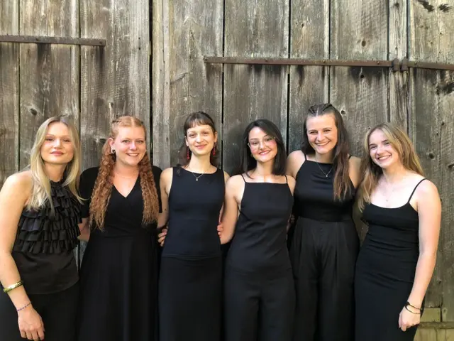 Mit dem Benefizkonzert "One Stage – A Million Stories" am 18. September 2026 im Theaterstadl Rainbach im Innkreis möchte das Ensemble Quintjoyable verdeutlichen, dass jeder Mensch seine eigene Geschichte schreibt.  | Foto: Anna Scharinger