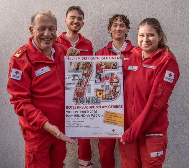 Harald Frimmel-Walser, Alexander, Maximilian und Lea freuen sich auf viele Besucher | Foto: RK NÖ / Aigner