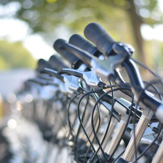Der autofreie Tag in Landeck lädt dazu ein, klimafreundliche Mobilität hautnah zu erleben. | Foto: pexels / Prabhala Raghuvir