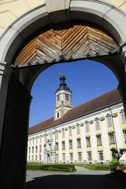 Das stift St. Florian lädt am 21. September zur Buchpräsentation ein. | Foto: Simlinger