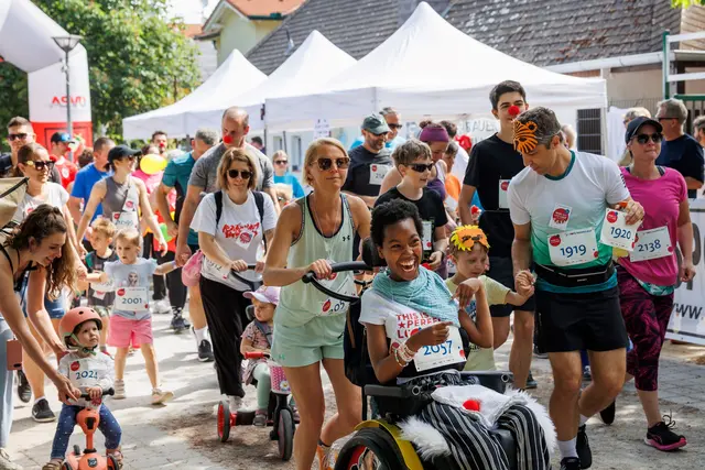 Nase auf und lauf - für Lachen im Spital! | Foto: Maria Hollunder