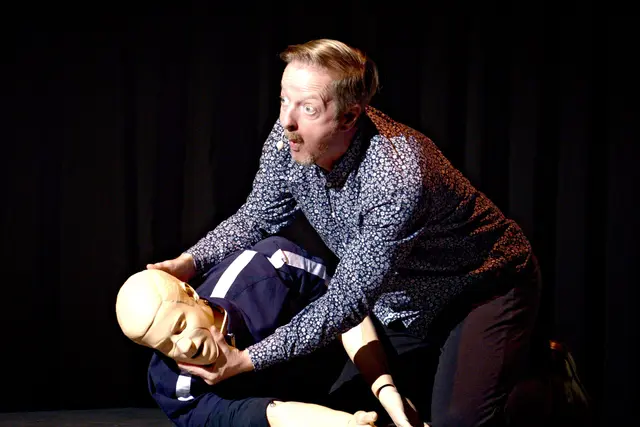 Markus Koschuh mit „Rette sich, wer kann“ am 25. September im Theater Brixlegg. | Foto: Markus Walch