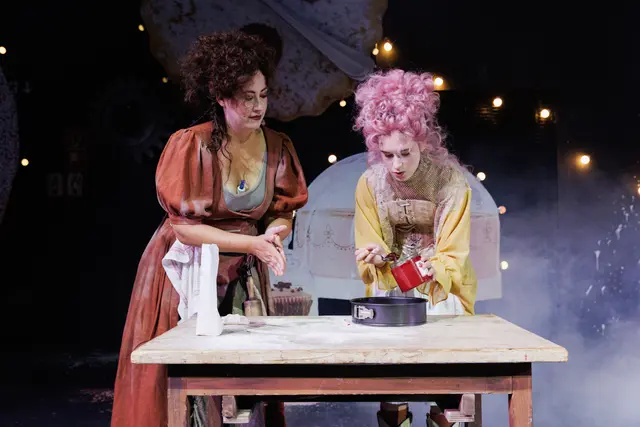 Angela Waidmann und Marlena Reinwald in de Backstube. | Foto: Philip Brunnader