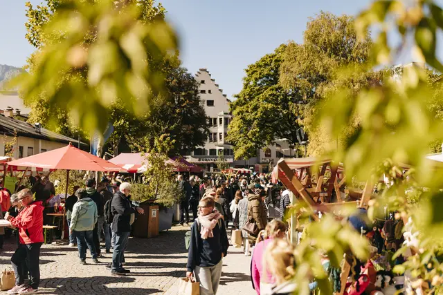 Der Herbst-Genusstag lädt zum Flanieren ein.  | Foto: Thomas Mix