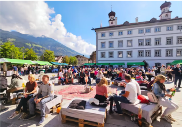 Der Krämermarkt findet am 27.9. in Fügen statt.  | Foto: Schloss Fügen