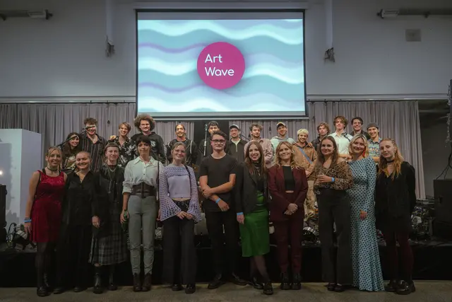 Die Artwave verbindet junge Kunst, kreative Perspektiven und Live-Musik. | Foto: Julia Schuster