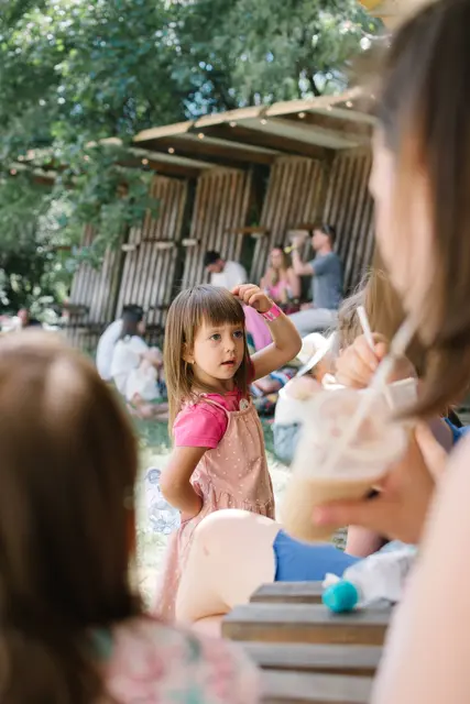 Workshops, Musik, Kulinarik und viele Mitmachangebote sorgen für einen abwechslungsreichen Familientag. (Symbolfoto) | Foto: pexels / Sergiu Valenas