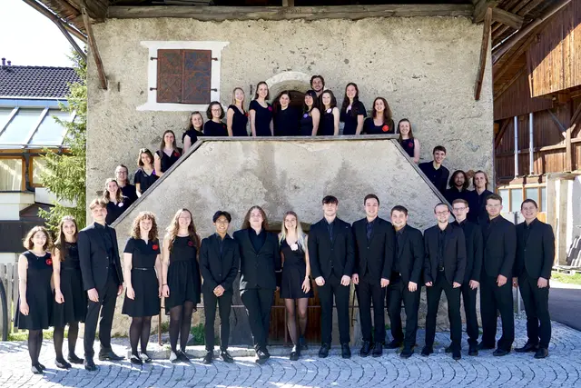 Der Tiroler Landesjugendchor feiert sein 20-jähriges Bestehen.  | Foto: Leonie Fronthaler