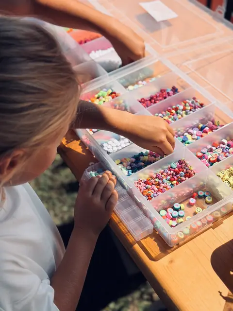 Das Family &amp; Flow Festival bietet viele Workshops für Kinder.  | Foto: Tiroler Mamas