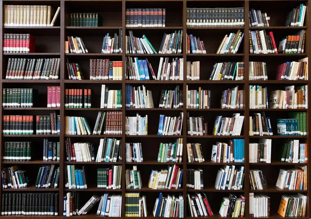 Rund um das Thema "gemeinsam altern" finden in der Bibliothek Bad Schwanberg verschiedene Veranstaltungen für alle Generationen statt. (Symbolfoto) | Foto: pixabay/AhmadArdity