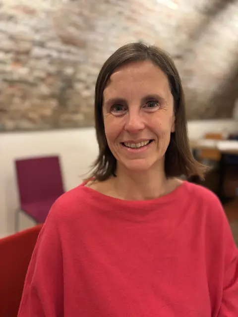 Anett Stimmeder kam die Idee im März 2026, ein regionales Netzwerk-Treffen mit Wissensvermittlung zu organisieren | Foto: Lauren Fahrenberger / MeinBezirk