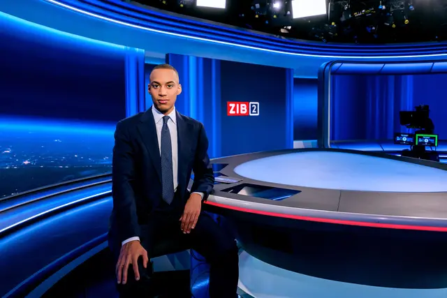 "Wer bestimmt, was wir für wahr halten?" Diese und weitere Fragen behandelt ORF Journalist Stefan Lenglinger beim Nachtgespräch in Kufstein.  | Foto: ORF/Hans Leitner