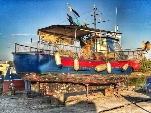 JEDERZEIT BEREIT, JEDOCH IN DER RUHE LIEGT DIE KRAFT